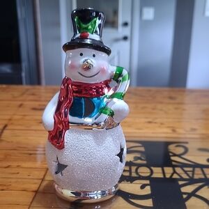 Festive Snowman Holiday Decor with Red and Green Accents